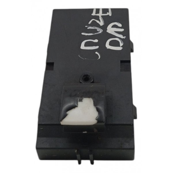 Botão Vidro Dianteiro Direito Chevrolet Cruze Sedan 2014 15