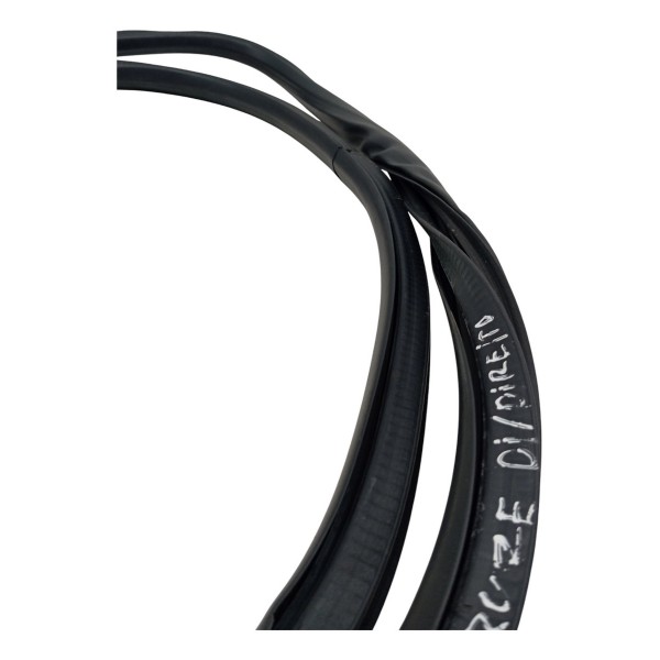 Borracha Vedação Dianteira Direita Gm Cruze Sedan 2013 2014