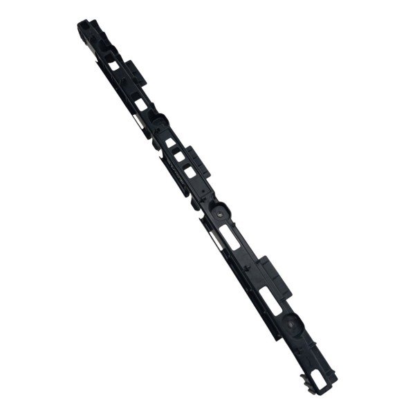 Guia Central Parachoque Traseiro Gm Cruze Sedan 1.8 2014 15