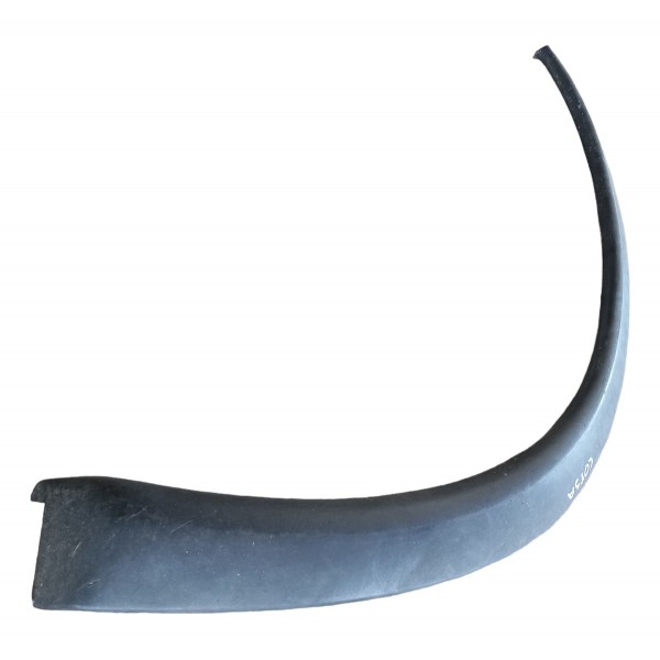 Moldura Paralama Dianteira Esquerdo Chevrolet Corsa 2006