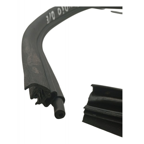 Borracha Dianteira Esquerda Renault Sandero 2011 2012 2013