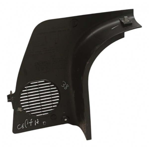 Acabamento Soleira Dianteira Direita Chevrolet Celta 2015