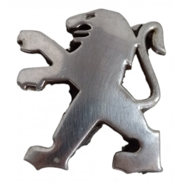 Emblema Peugeot Pequeno  Prata