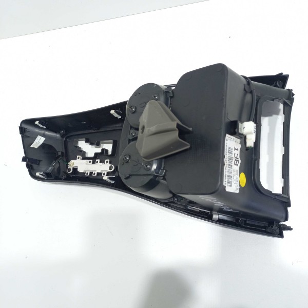 Acabamento Console Central Kia Picanto Automático 2012