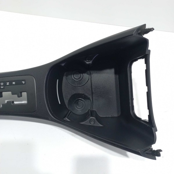 Acabamento Console Central Kia Picanto Automático 2012