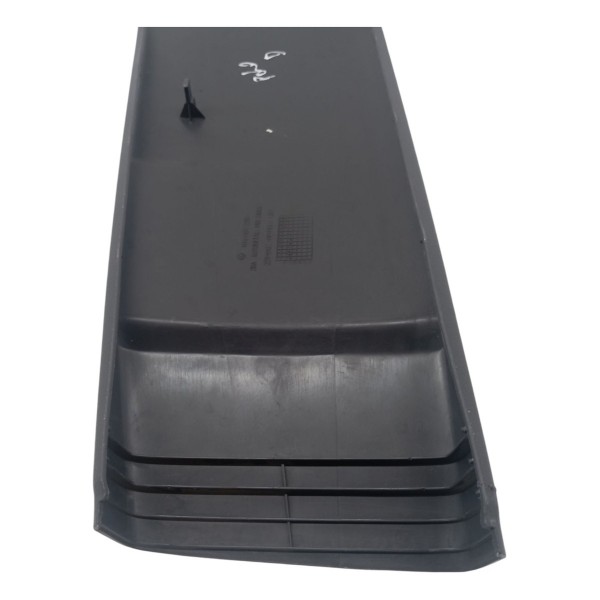 Acabamento Inferior Coluna Direita Volkswagen Polo 2004 2005