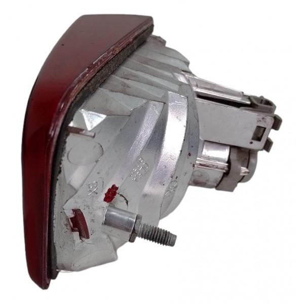 Lanterna Tampa Traseira Esquerda Fiat Stilo 2010