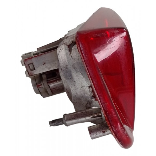 Lanterna Tampa Traseira Esquerda Fiat Stilo 2010