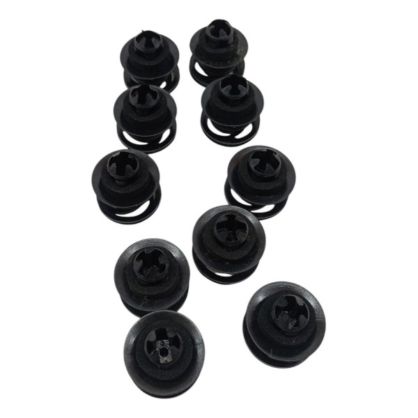 Kit 10 Grampos Fixação Porta Volkswagen New Beetle 2009 2010