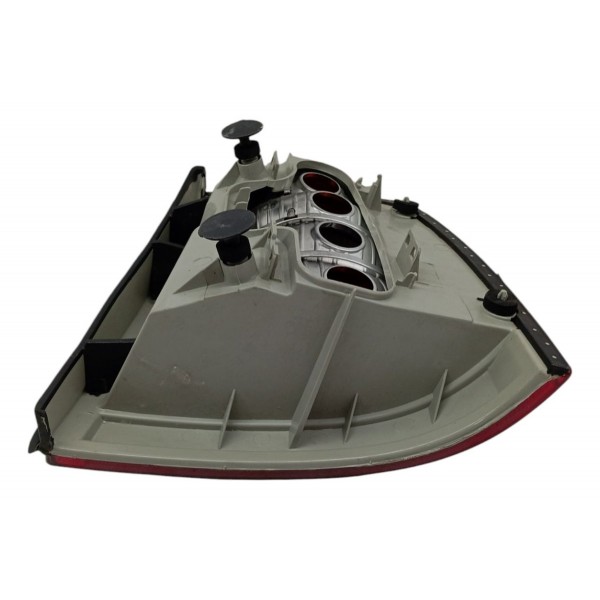 Lanterna Traseira Direita Chevrolet Astra 1999 2000 2001