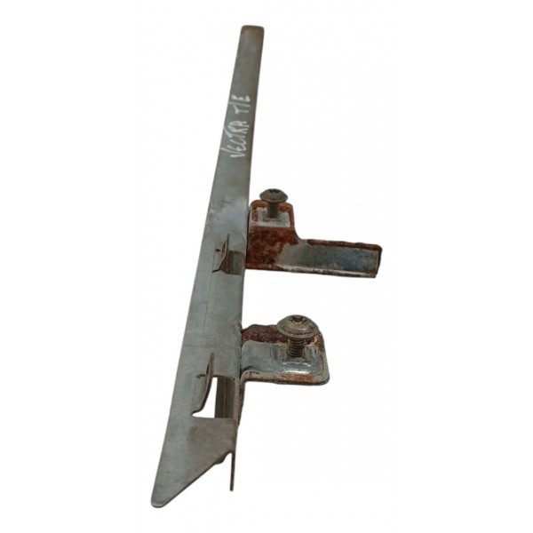 Guia Vidro Traseiro Esquerdo Chevrolet Vectra 98 99 2000