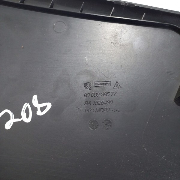 Acabamento Lateral Direito Do Console Peugeot 208 2014