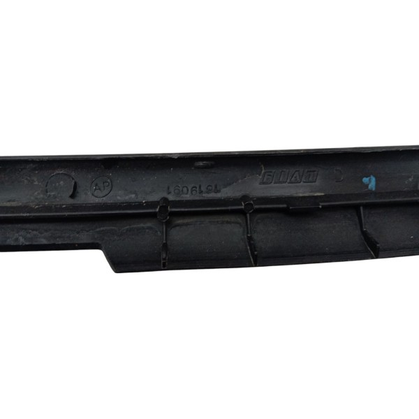 Soleira Dianteira Direita Fiat Uno 2009 2010 2011 - Preto