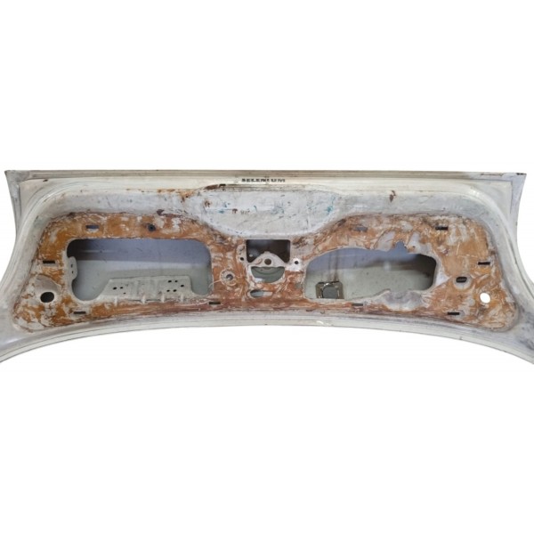 Tampa Traseira Ford Fiesta 98 99 2000