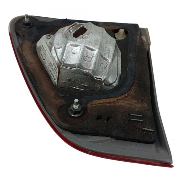 Lanterna Direita Tampa Traseira Toyota Corolla 2013 2014