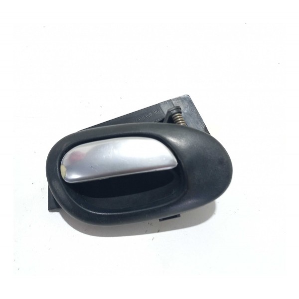 Maçaneta Interna Traseira Esquerda Peugeot 207 Prata Traseira