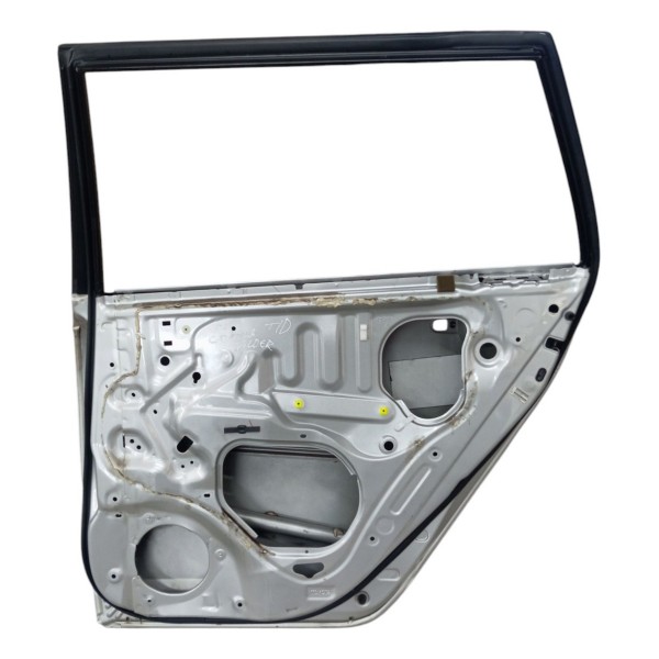 Porta Traseira Direita Toyota Corolla Fielder 2006 2007 Traseira Direito Prateado