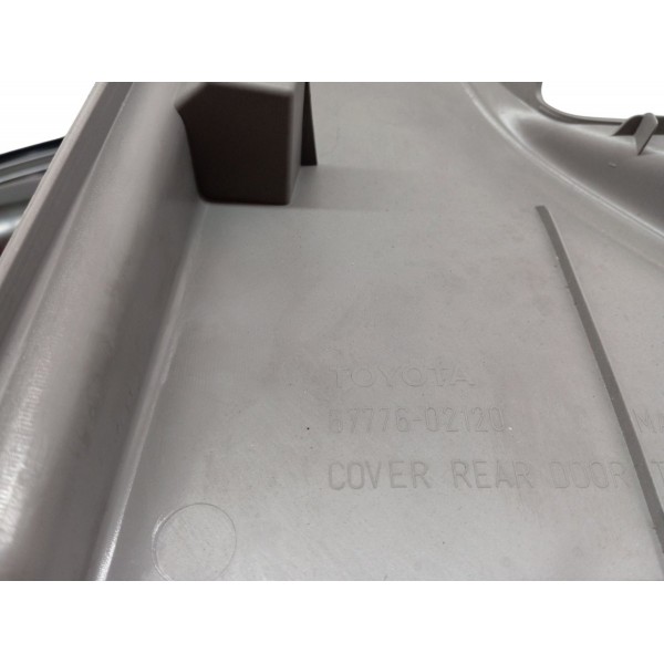 Forro Porta Traseira Esquerda Toyota Fielder 2006 Detalhe