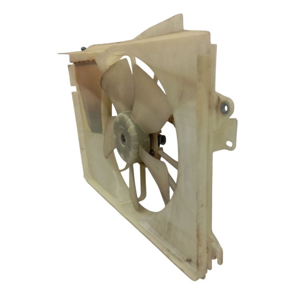 Defletor Ventoinha Ar Condicionado  Fielder 2006 Detalhe