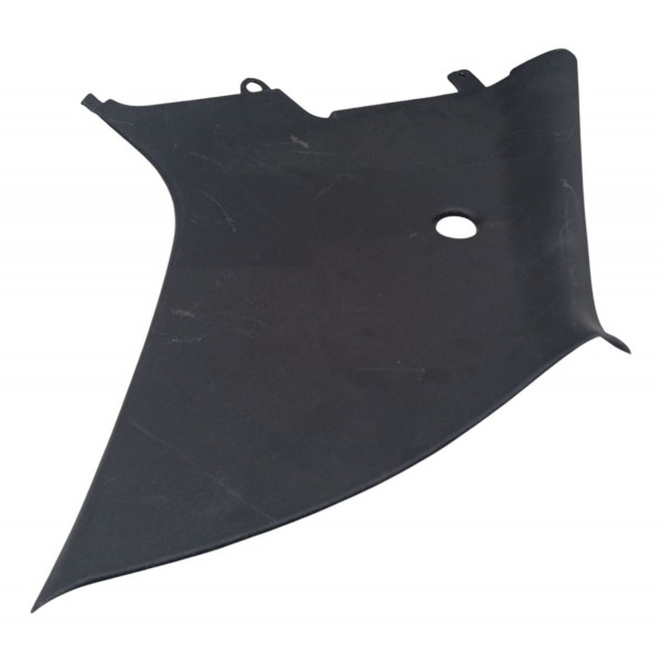 Moldura Superior Traseira Esquerda Fiat Palio 1.6 2014 2015