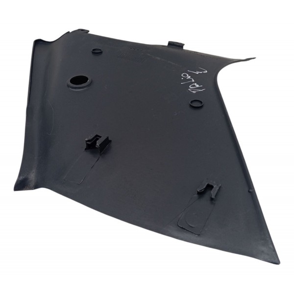 Moldura Superior Traseira Esquerda Fiat Palio 1.6 2014 2015