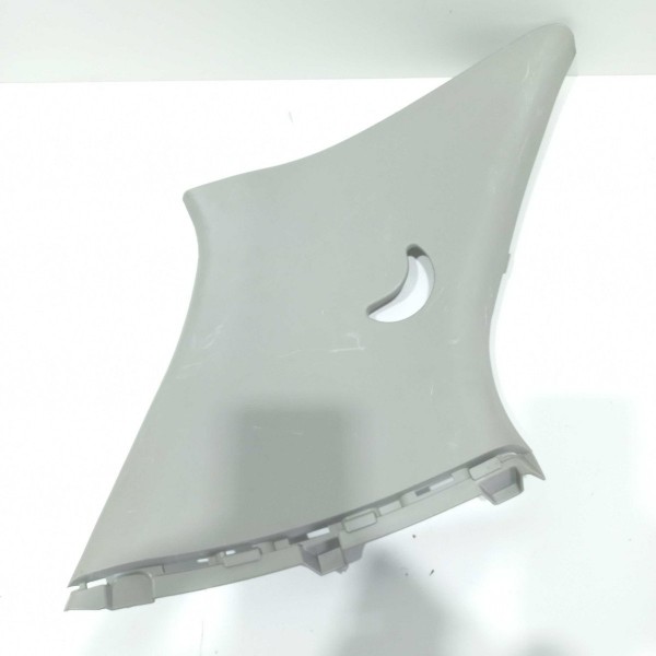 Moldura Coluna Traseira Esquerda Kia Picanto 2010 2011 2012