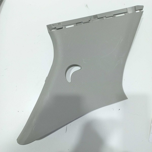 Moldura Coluna Traseira Esquerda Kia Picanto 2010 2011 2012