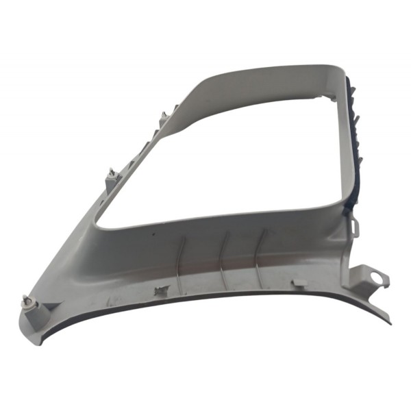 Acabamento Vidro Traseiro Esquerdo Toyota Fielder 2006 2007