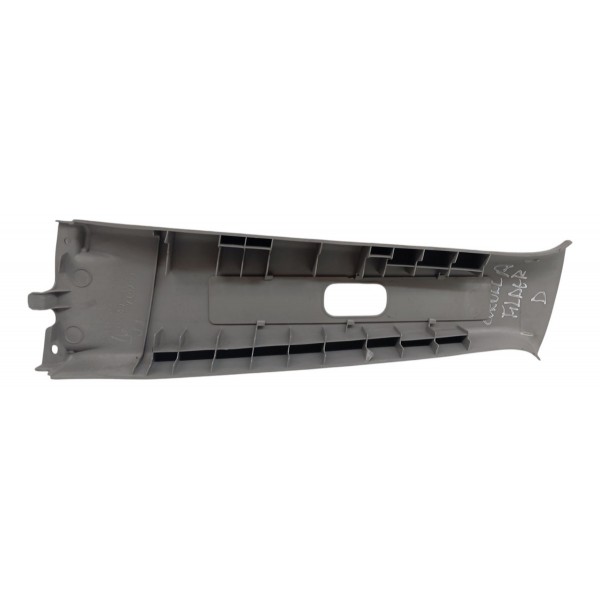Moldura Superior Coluna Direita Toyota Fielder 1.8 2006