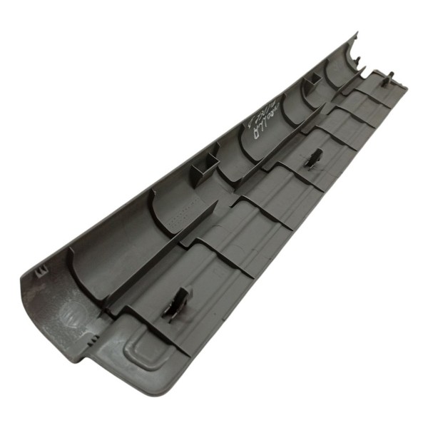 Moldura Soleira Dianteira Direita Toyota Fielder 2006 2007