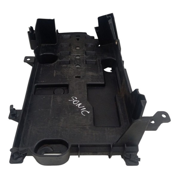 Suporte Base Bateria Chevrolet Sonic 1.6 2011 2012 2013