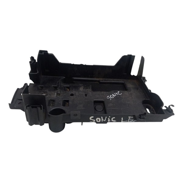 Suporte Base Bateria Chevrolet Sonic 1.6 2011 2012 2013