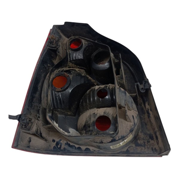 Lanterna Direita Volkswagen Polo 2003 2004 2005 Detalhe