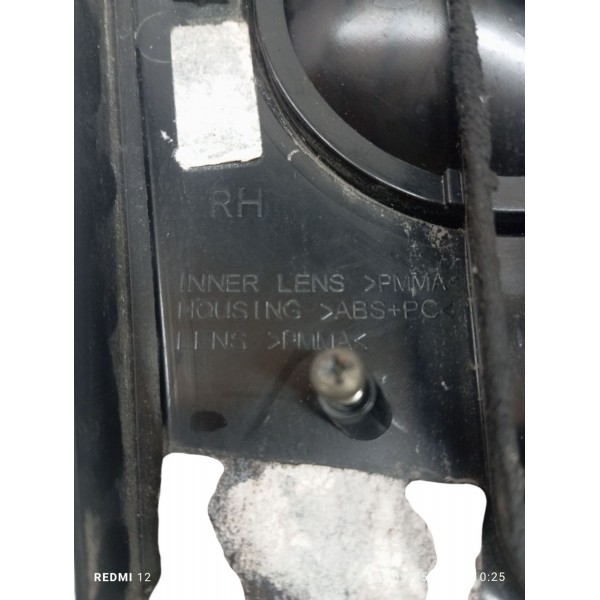 Lanterna Tampa Traseira Chevrolet Classic 2010 2011 2012