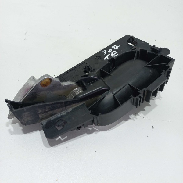 Maçaneta Interna Traseira Esquerda Peugeot 307 Sw Cromado Traseira