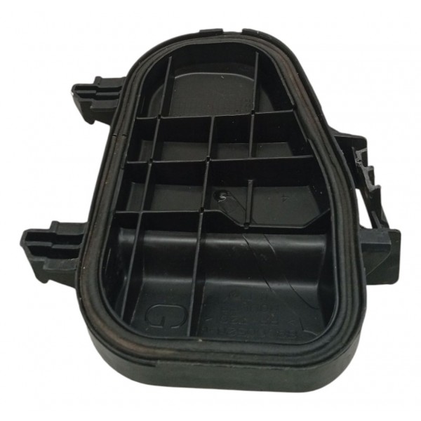 Tampa Farol Esquerdo Peugeot 206 1.4 2004 2005 Detalhe