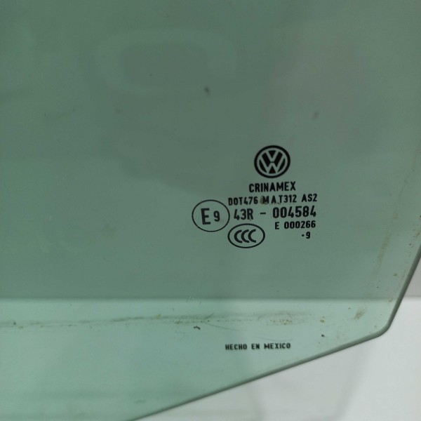 Vídeo Porta Traseira Esquerda Volkswagen Jetta 2010 - Traseira - Esquerdo - A