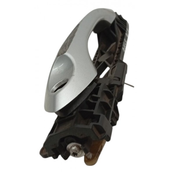 Maçaneta Externa Dianteira Esquerda Chevrolet Onix 2021