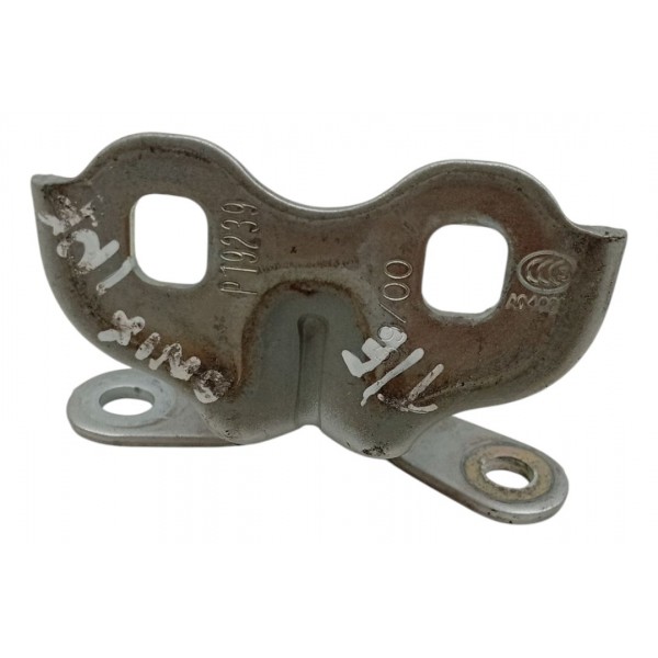 Dobradiça Porta Traseira Esquerda  Chevrolet Onix 2020 2021