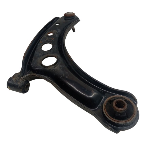 Bandeja Balança Esquerda Toyota Etios Cross 1.5 2015