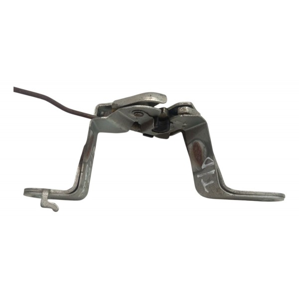 Trava Banco Traseiro Direito Toyota Etios 2015 2016