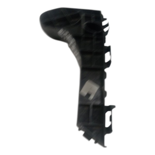 Guia Parachoque Traseiro Direito Toyota Etios 2015 2016