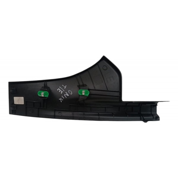 Acabamento Soleira Traseira Esquerda Chevrolet Onix 2021