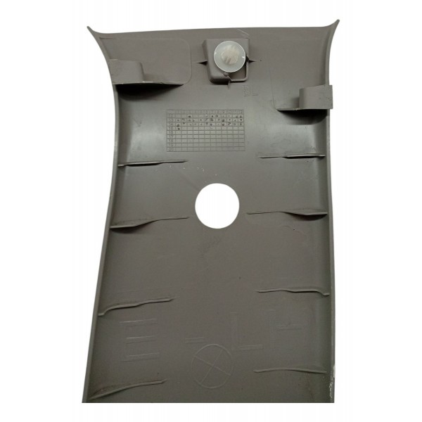 Acabamento Esquerdo Coluna Central Toyota Etios 2015 2016