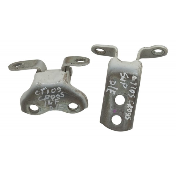 Dobradiça Porta Dianteira Esquerda Toyota Etios 2015 2016