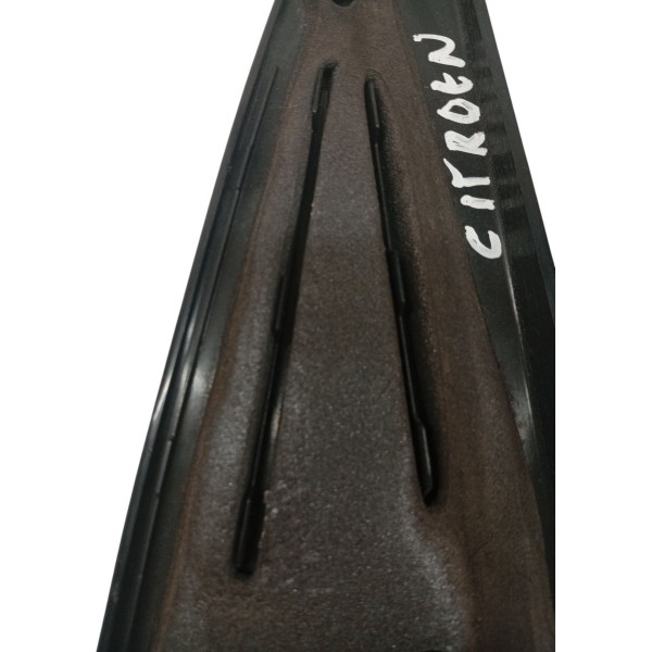 Moldura Externa Retrovisor Direito Citroen C3 Picasso 2012