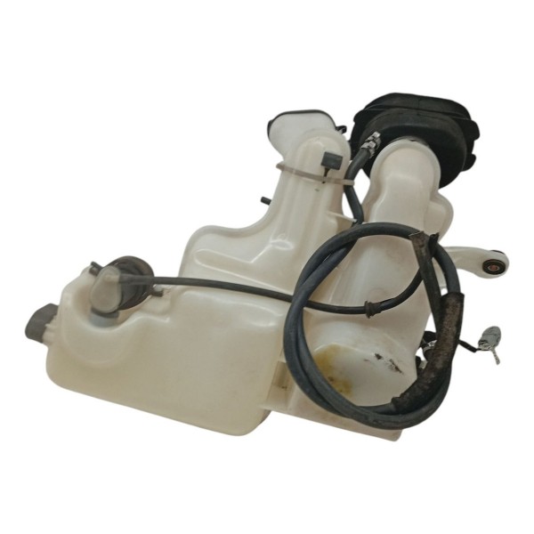 Reservatório Água Parabrisa Partida Frio Renault Captur 2021