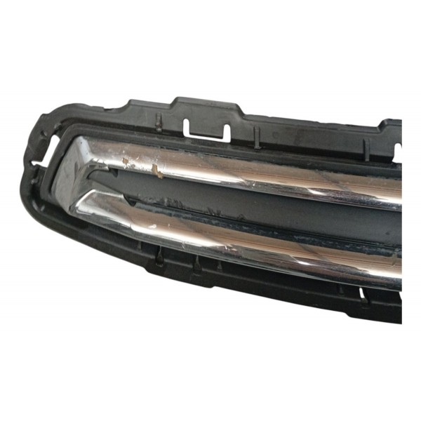 Grade Superior Parachoque Chevrolet Prisma 2014 2015 Detalhe