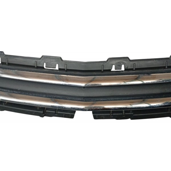 Grade Superior Parachoque Chevrolet Prisma 2014 2015 Detalhe