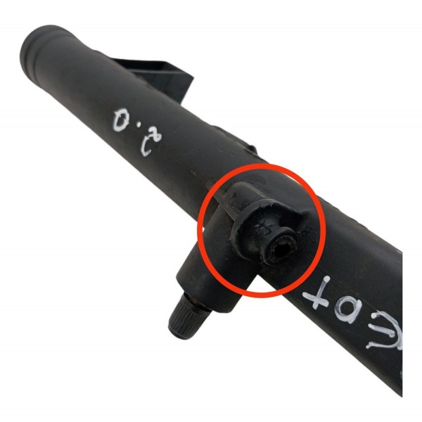 Flauta Injeção Combustível Peugeot 307 C4 2.0 2006 Detalhe